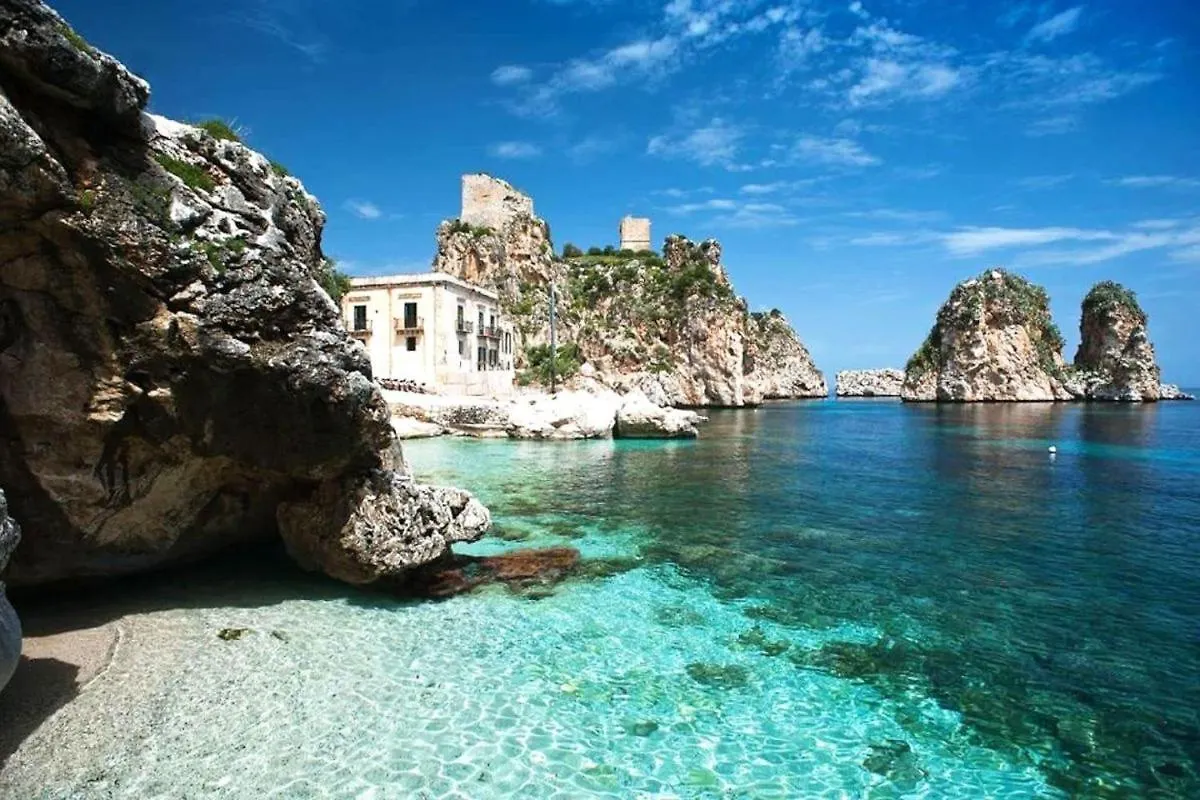 Villa Laurum - Giardino Degli Allori - Castellammare Del Golfo - Scopello